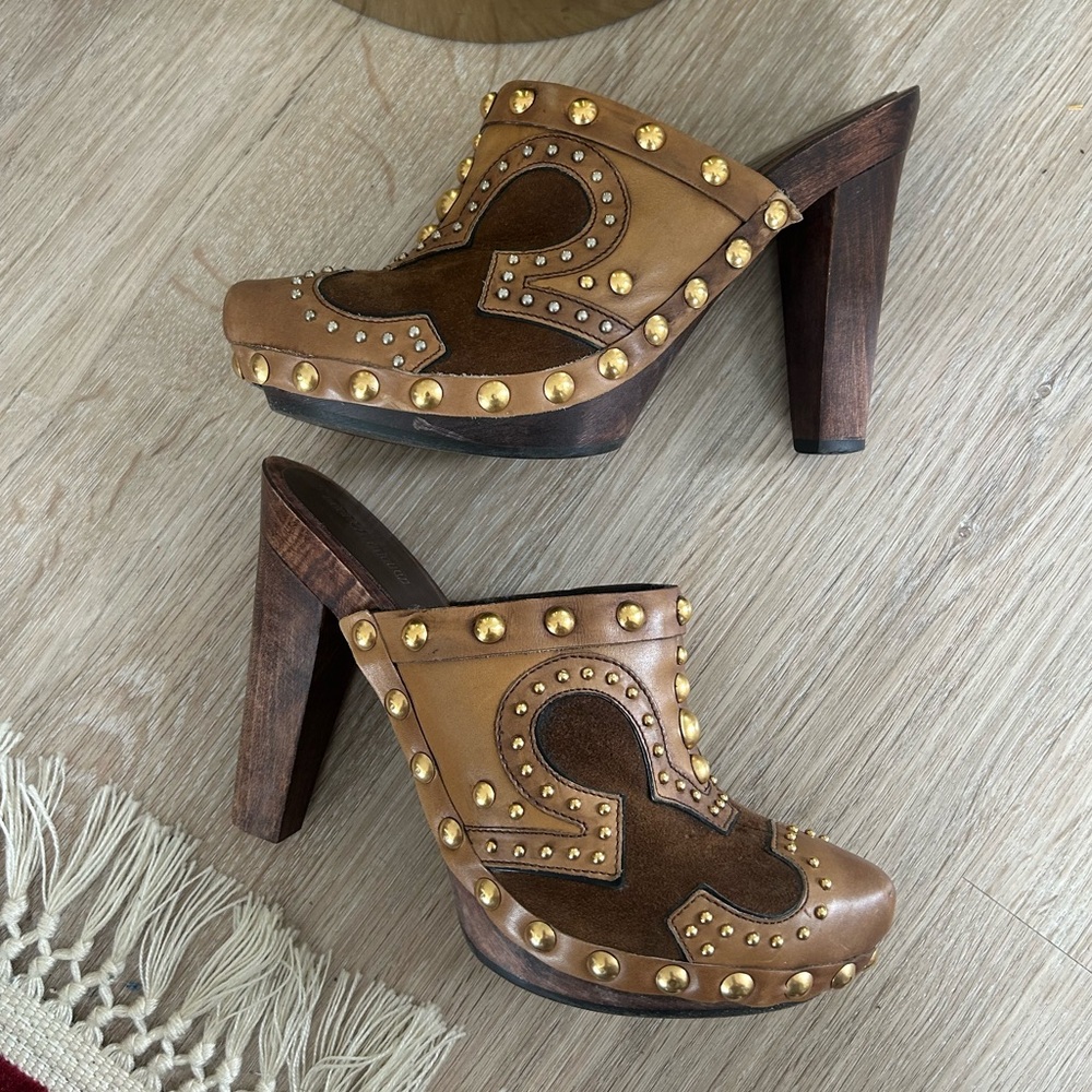 MIU MIU Size 37 1/2 or US 7 studded Brown leather clogs - Picture 2 of 10
